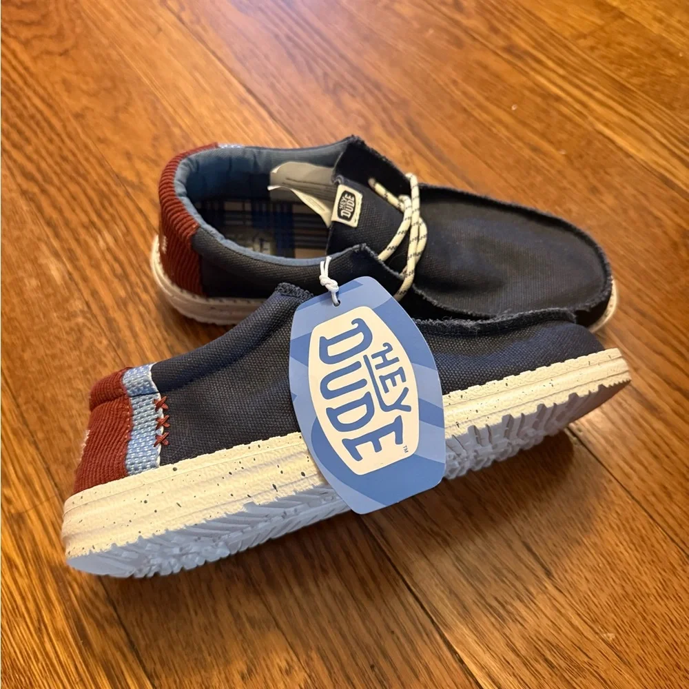 Hey Dude never worn